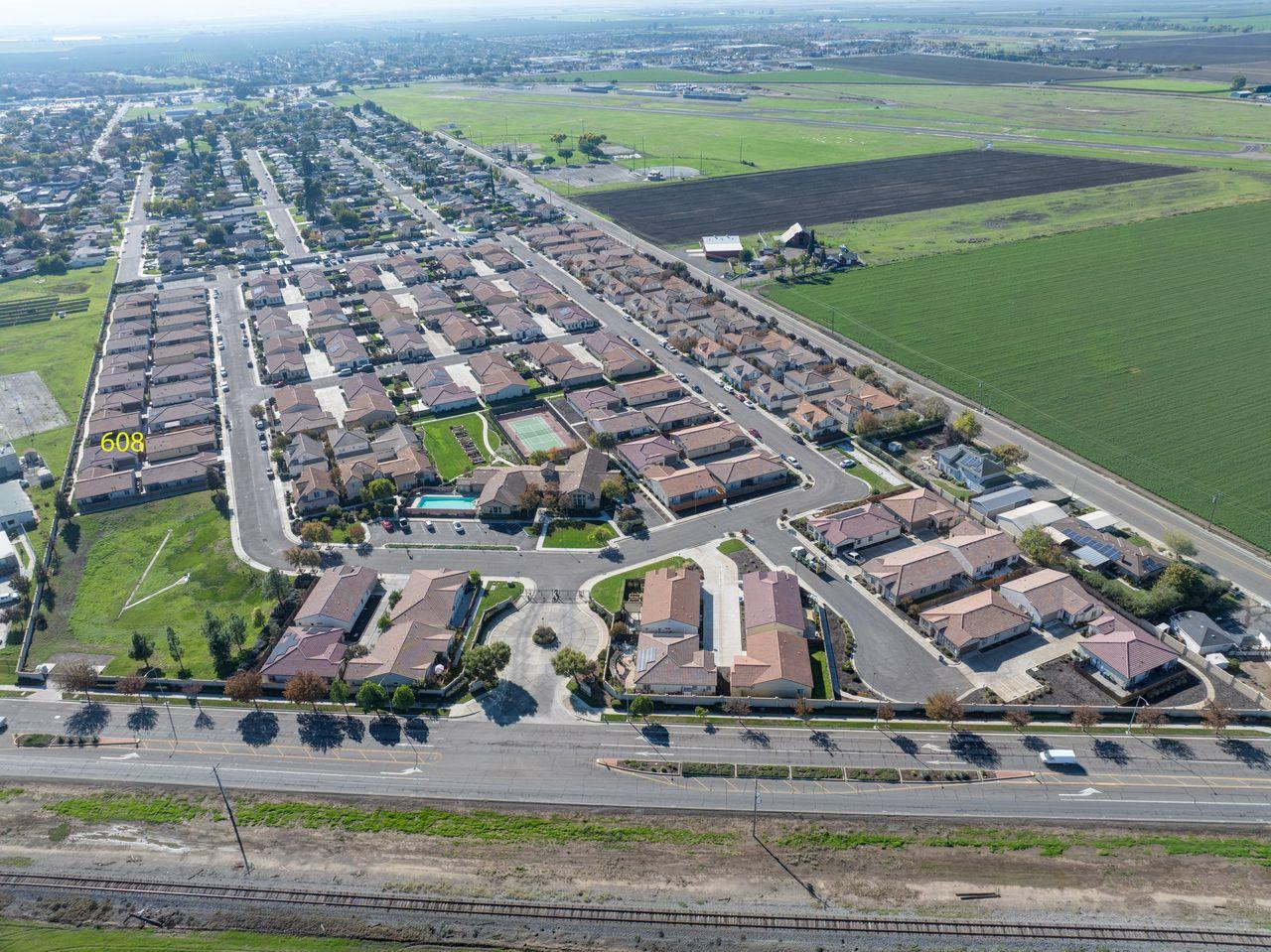 608 Machado St, Los Banos, CA 93635