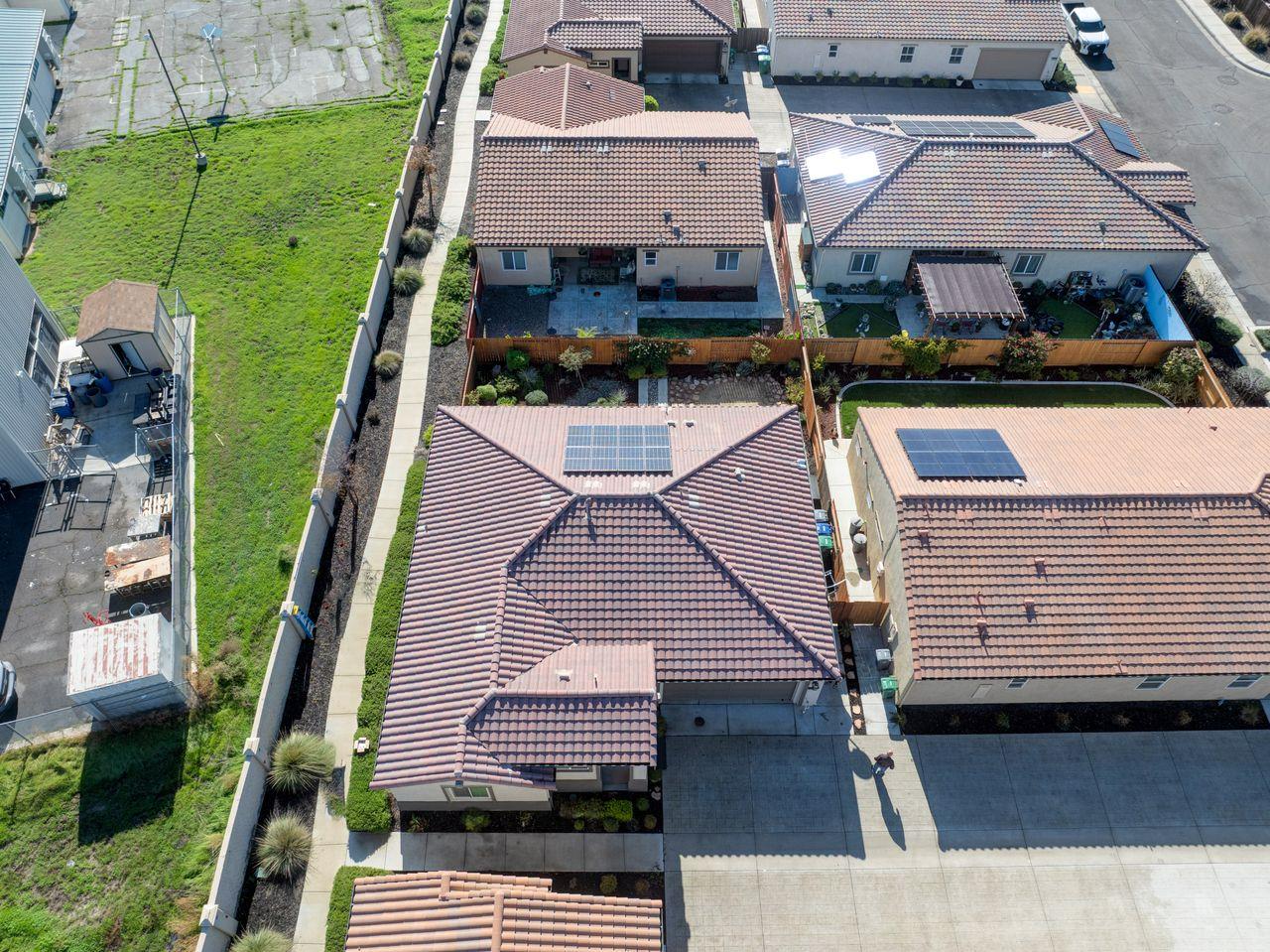 608 Machado St, Los Banos, CA 93635