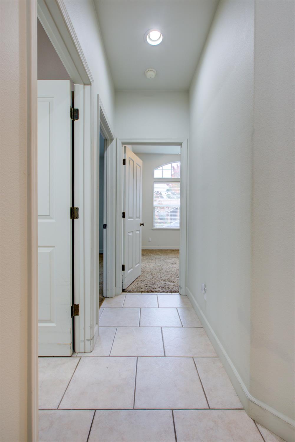 2250 Castleview Dr, Turlock, CA 95382