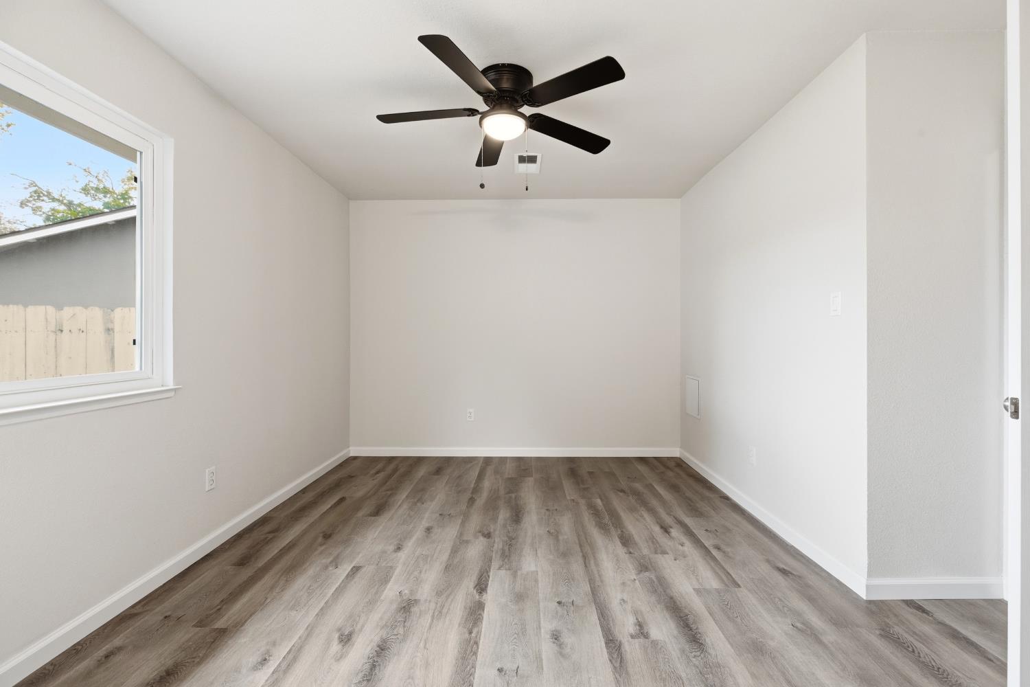 617 Merrimac Ct, Modesto, CA 95354