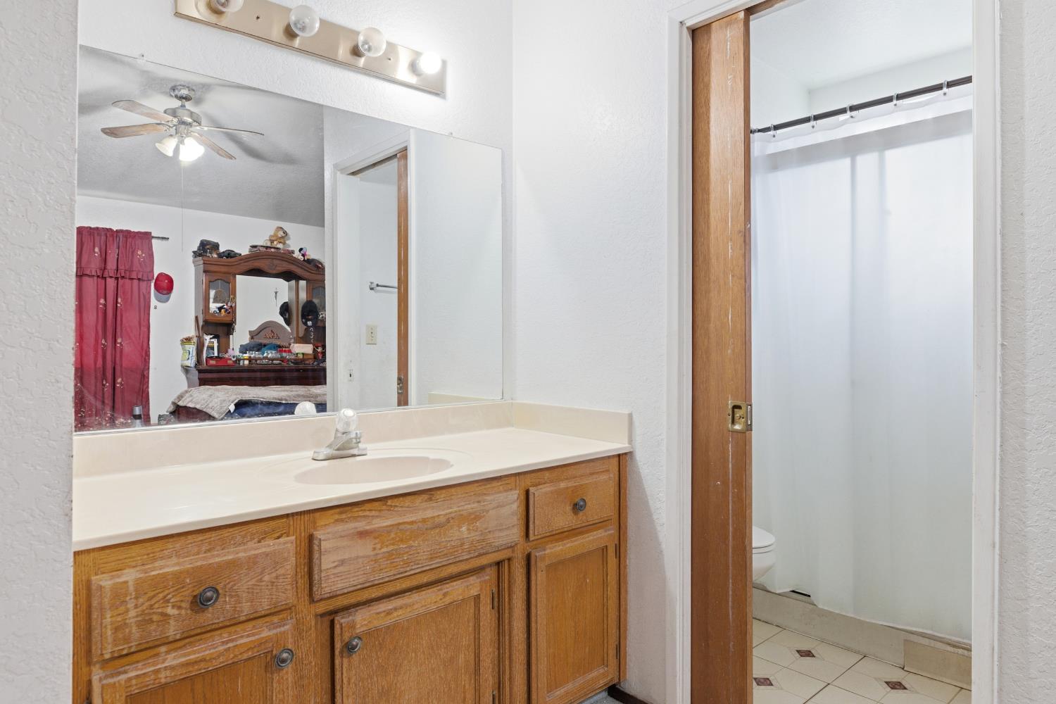 932 Arambel Dr, Patterson, CA 95363