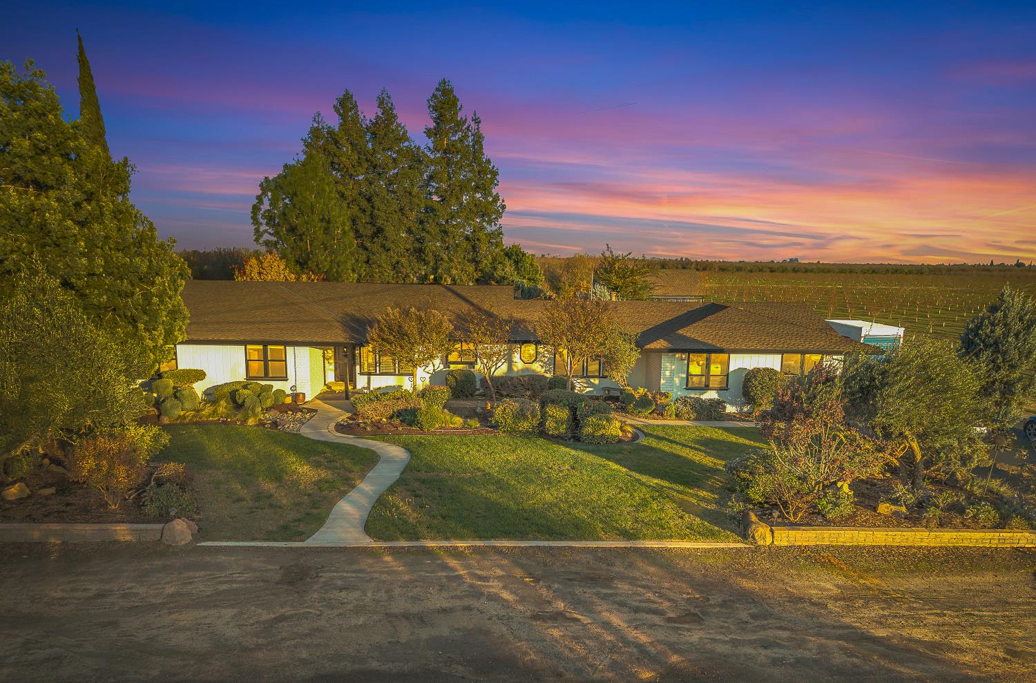 5812 N Walnut Rd, Turlock, CA 95382