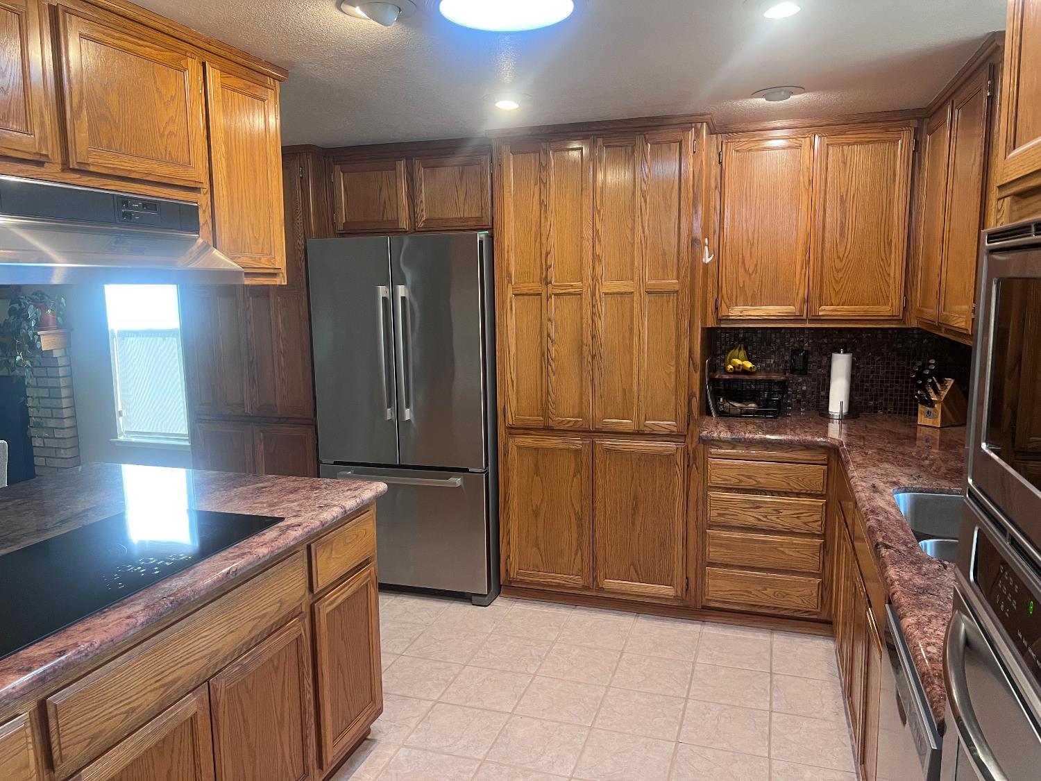 3335 Scottlee Dr, Turlock, CA 95382