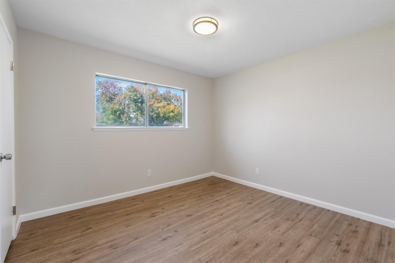 3238 Sacramento Dr, Merced, CA 95348