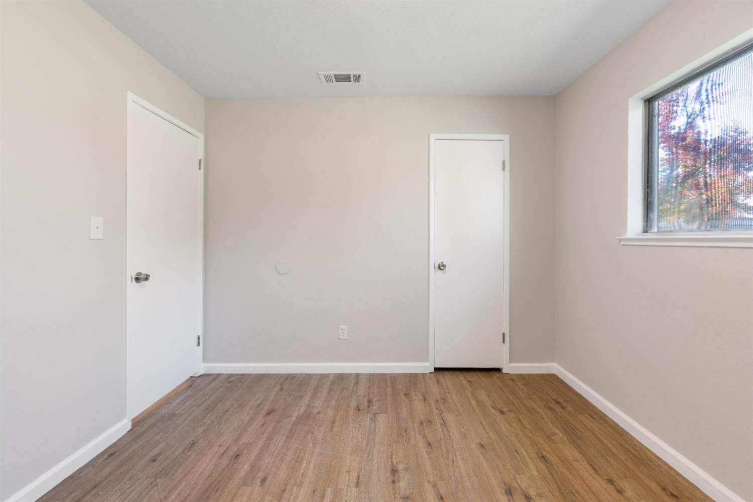 3238 Sacramento Dr, Merced, CA 95348