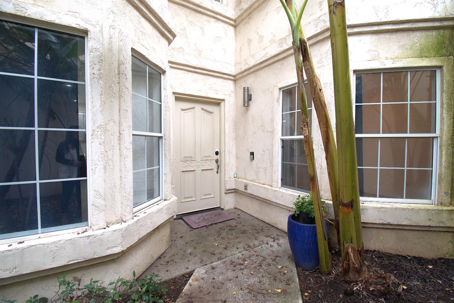 1500 Scenic Dr #12, Modesto, CA 95355