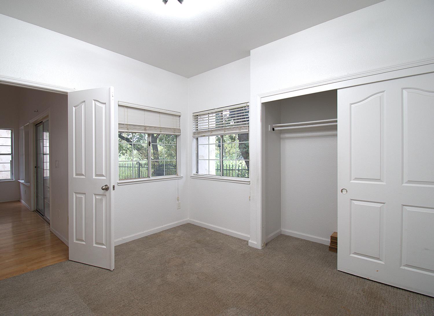 1500 Scenic Dr #12, Modesto, CA 95355