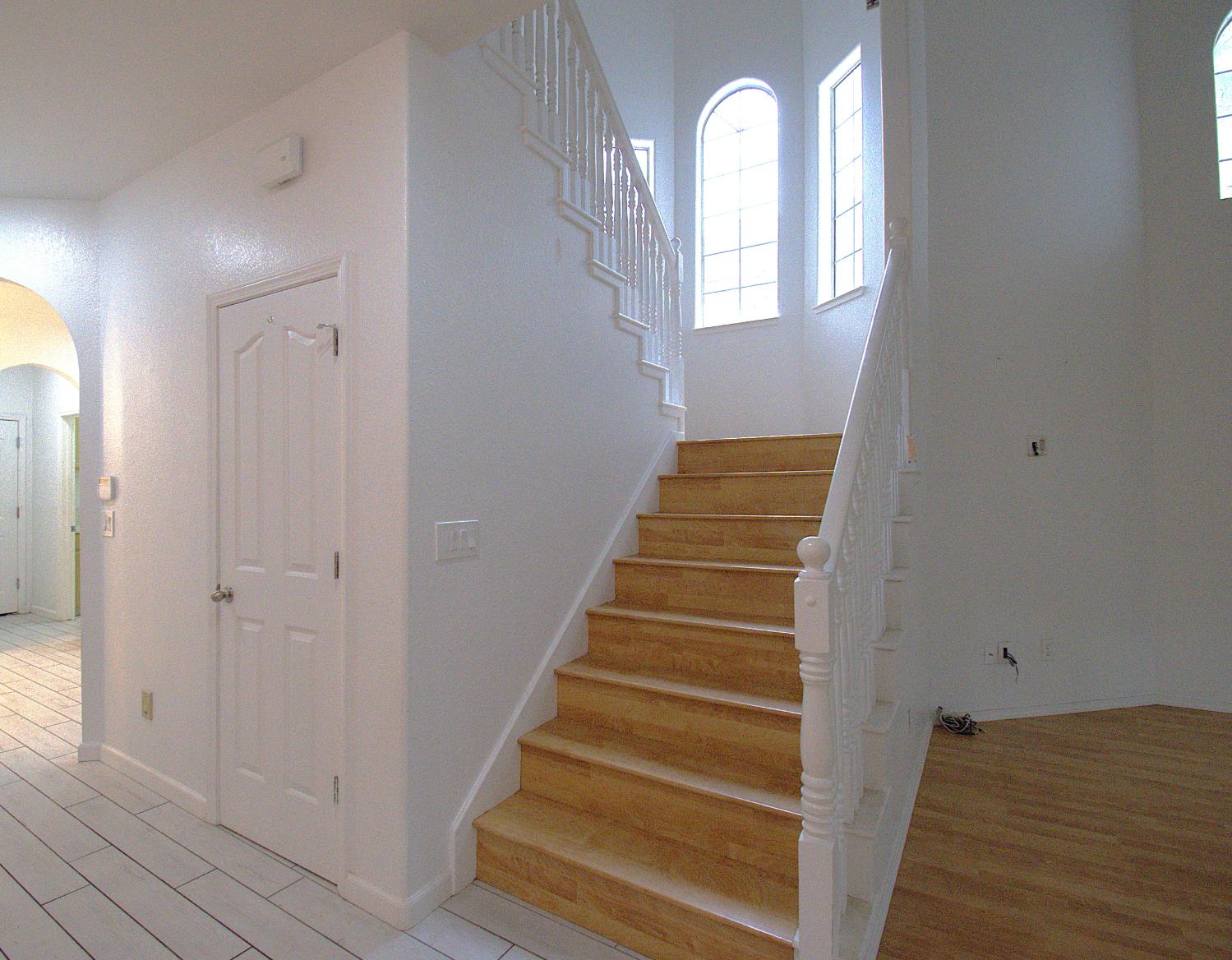 1500 Scenic Dr #12, Modesto, CA 95355