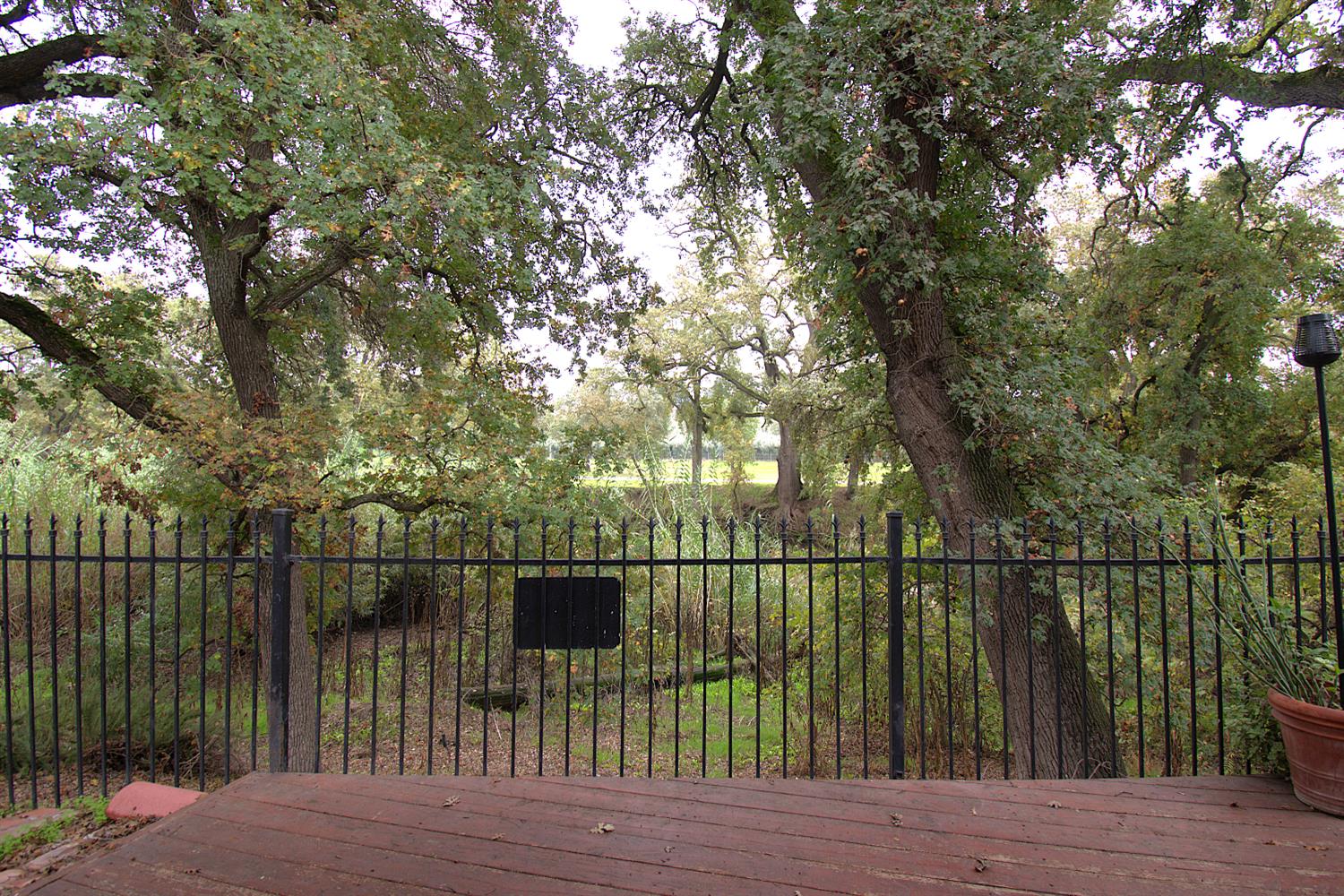 1500 Scenic Dr #12, Modesto, CA 95355