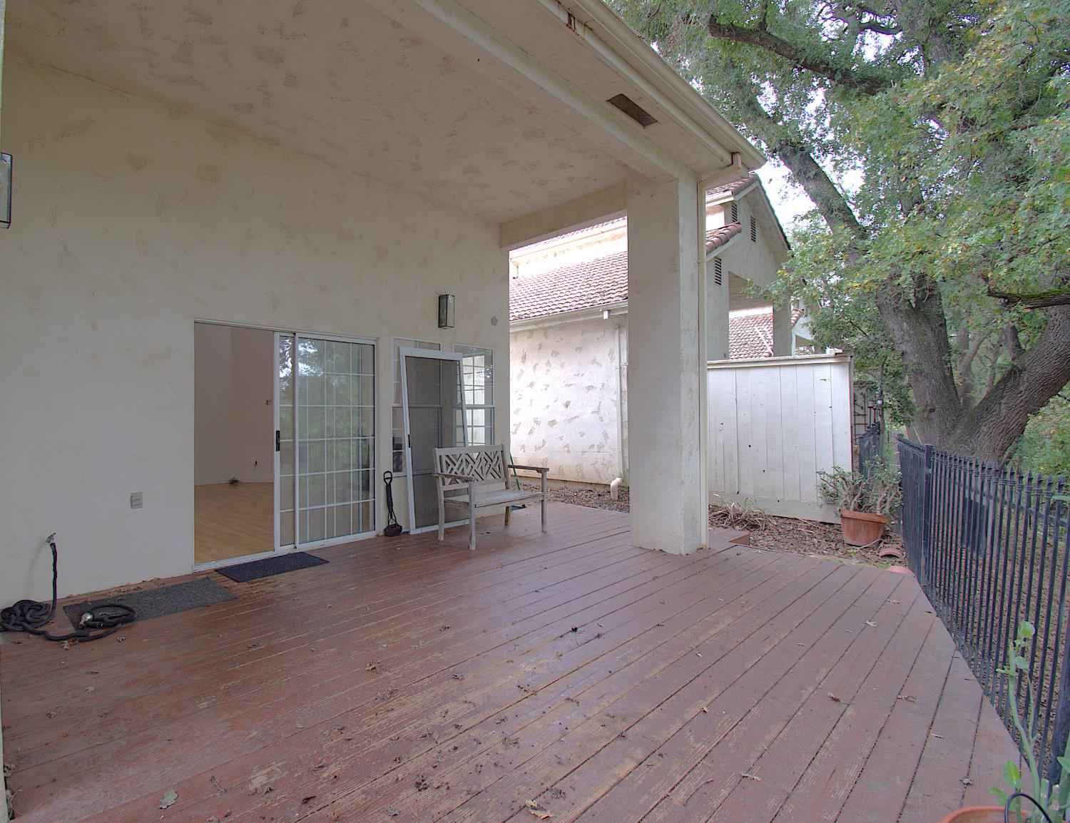 1500 Scenic Dr #12, Modesto, CA 95355