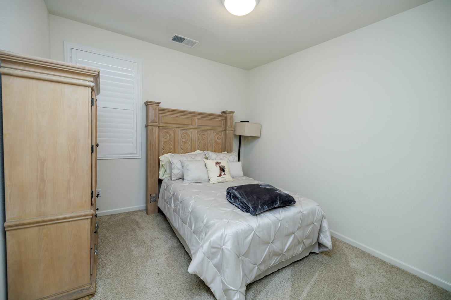 3216 Hankook Dr, Modesto, CA 95355