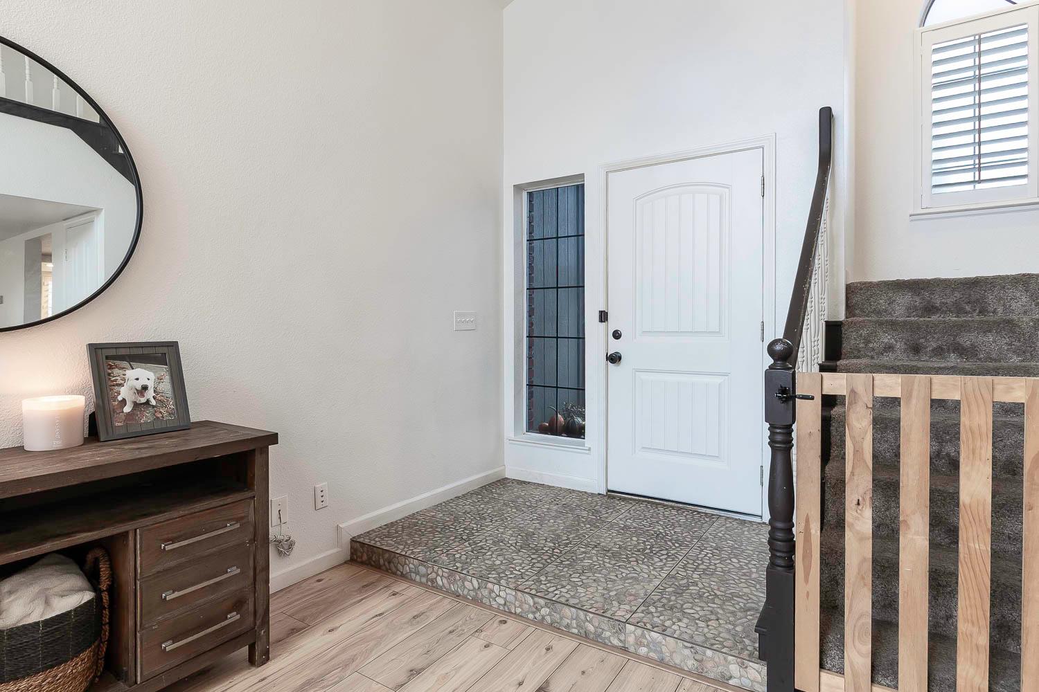 2038 Pontiac St, Oakdale, CA 95361