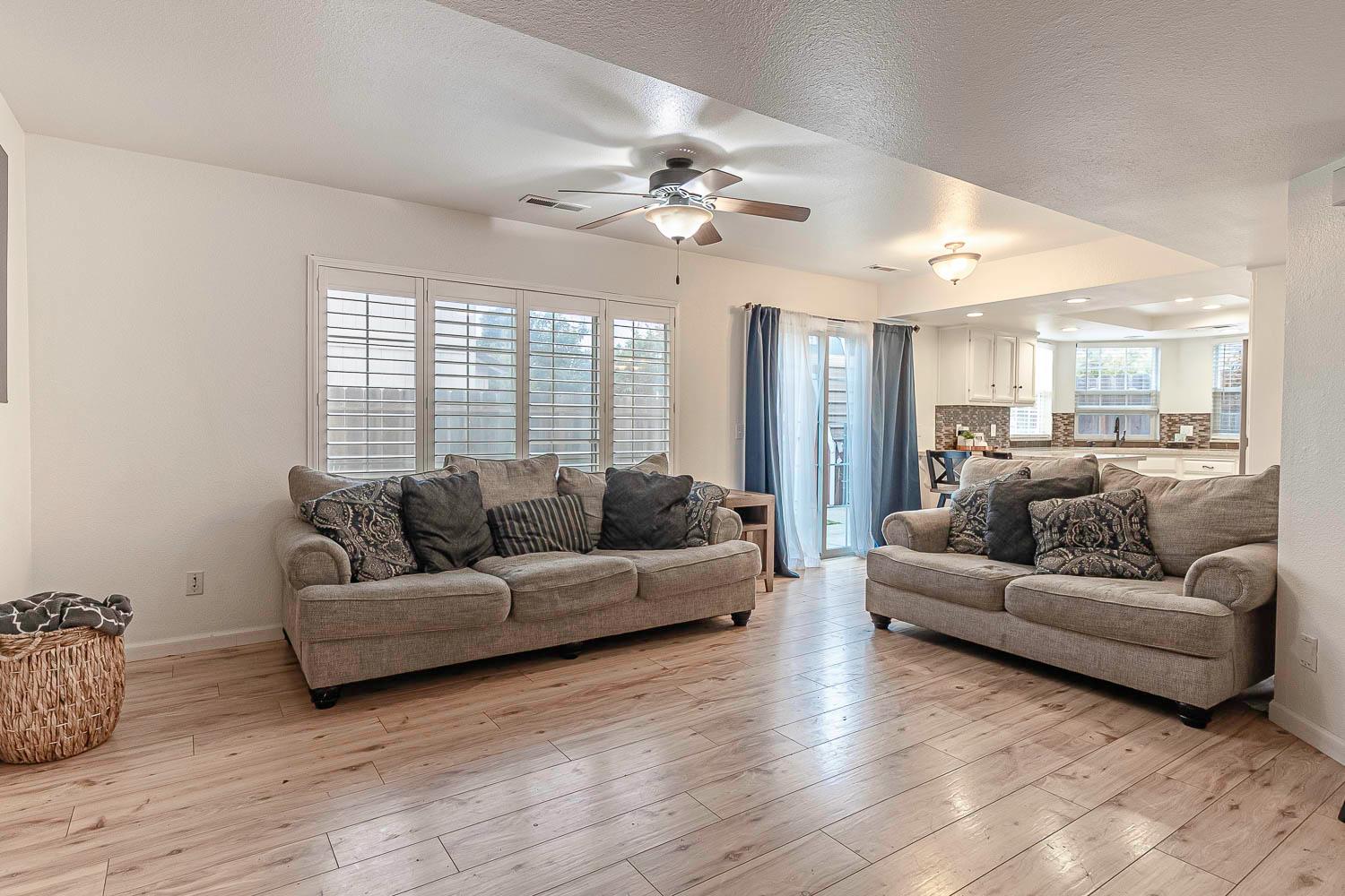 2038 Pontiac St, Oakdale, CA 95361