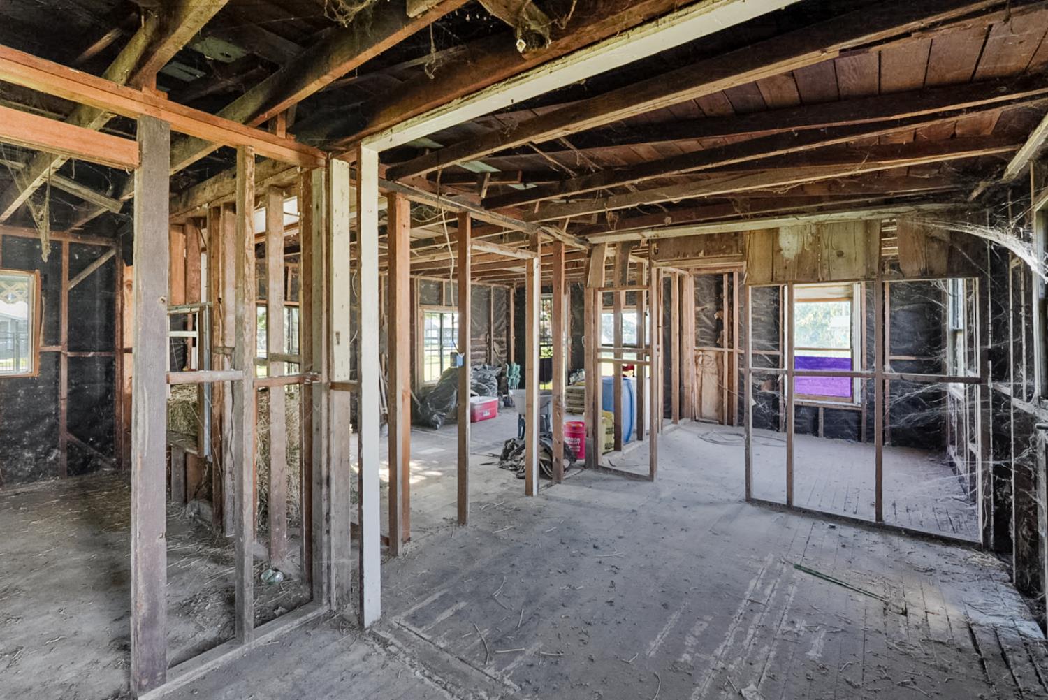 633 W Greenway Ave, Turlock, CA 95380