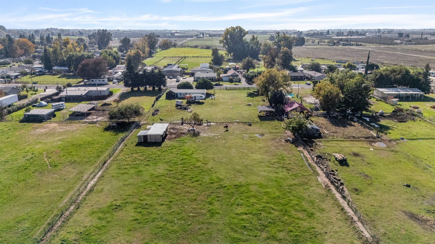 633 W Greenway Ave, Turlock, CA 95380