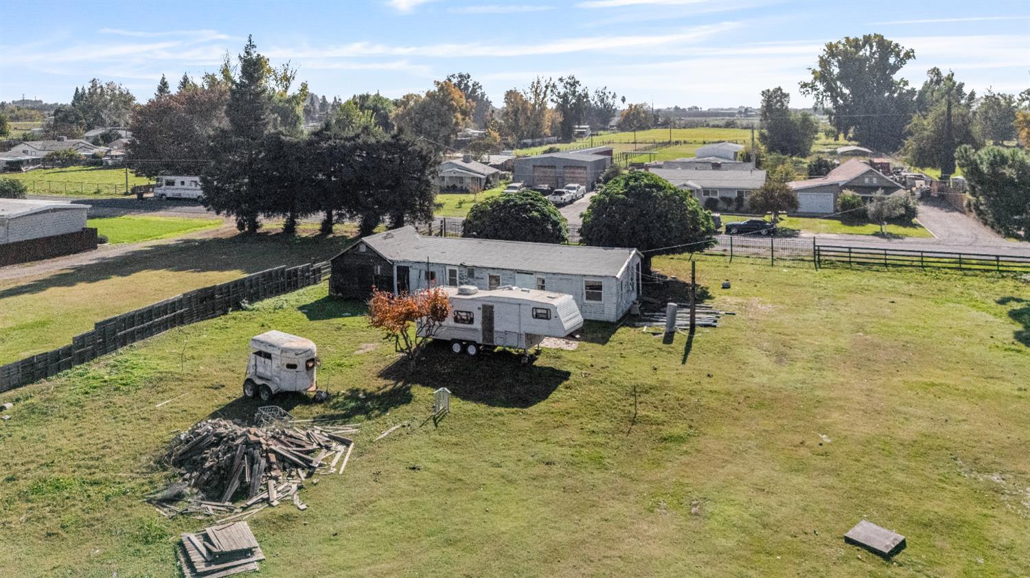 633 W Greenway Ave, Turlock, CA 95380