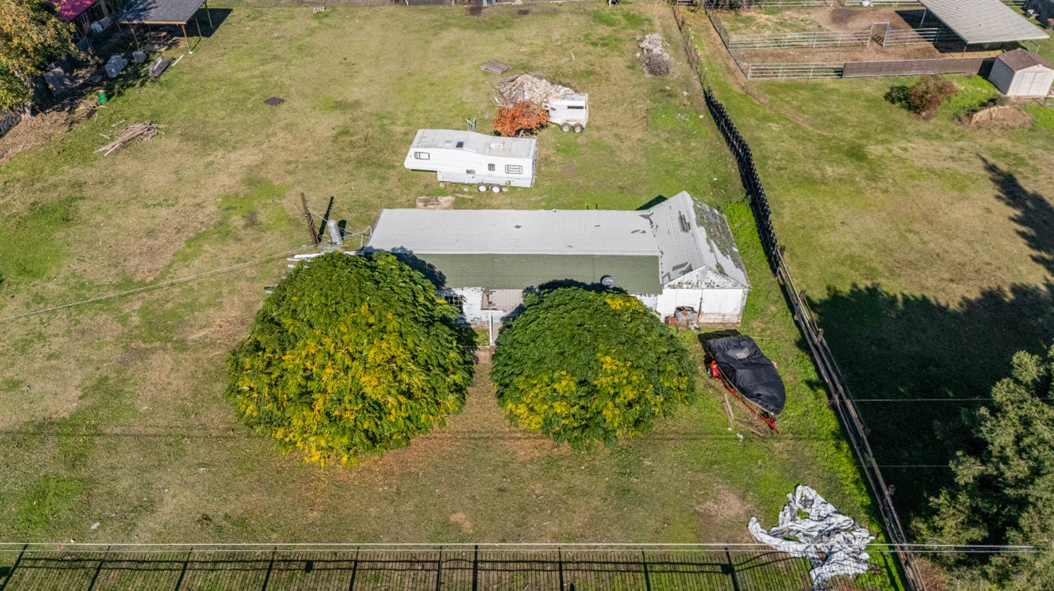 633 W Greenway Ave, Turlock, CA 95380