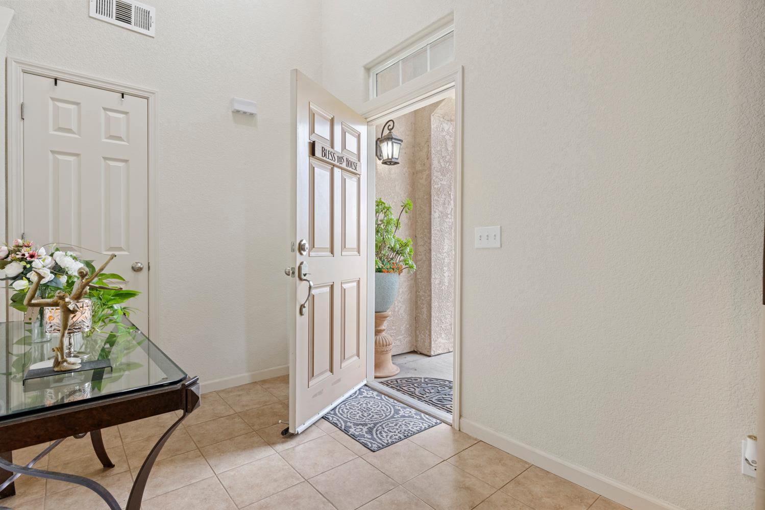 3130 Walnut Ln, Riverbank, CA 95367