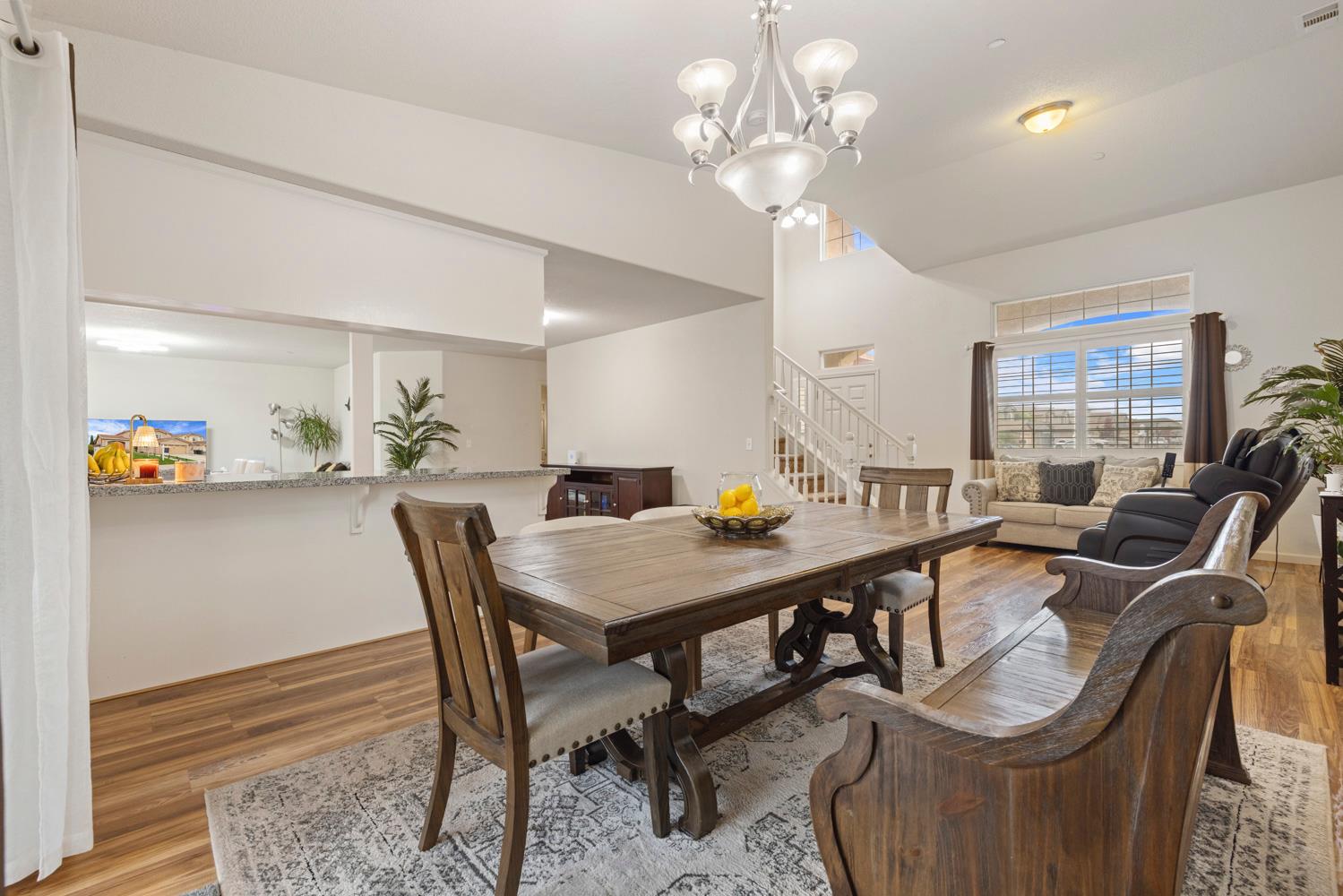 3130 Walnut Ln, Riverbank, CA 95367