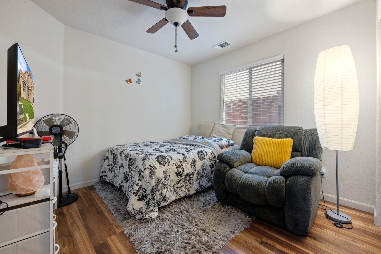 3130 Walnut Ln, Riverbank, CA 95367