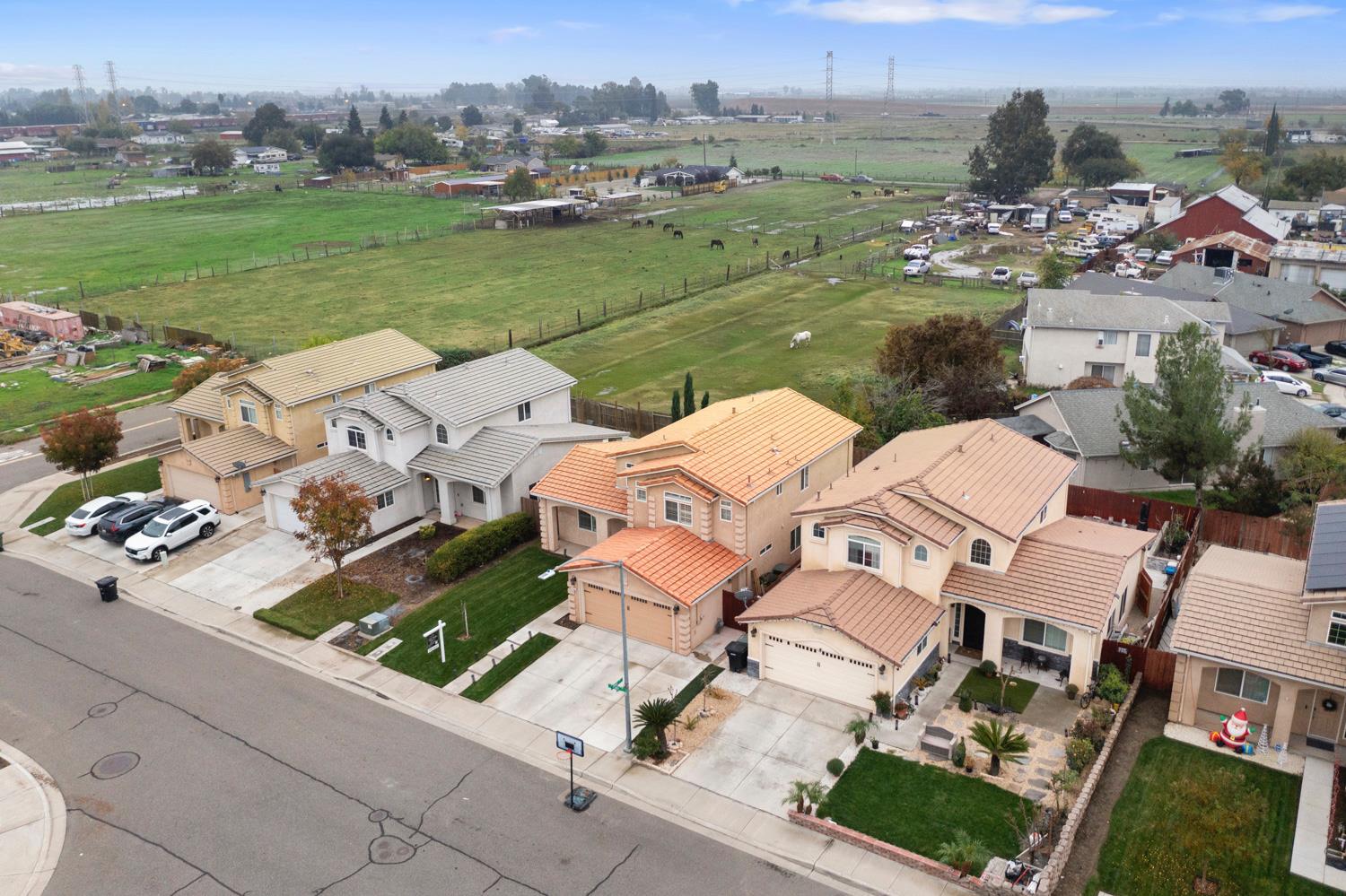 3130 Walnut Ln, Riverbank, CA 95367