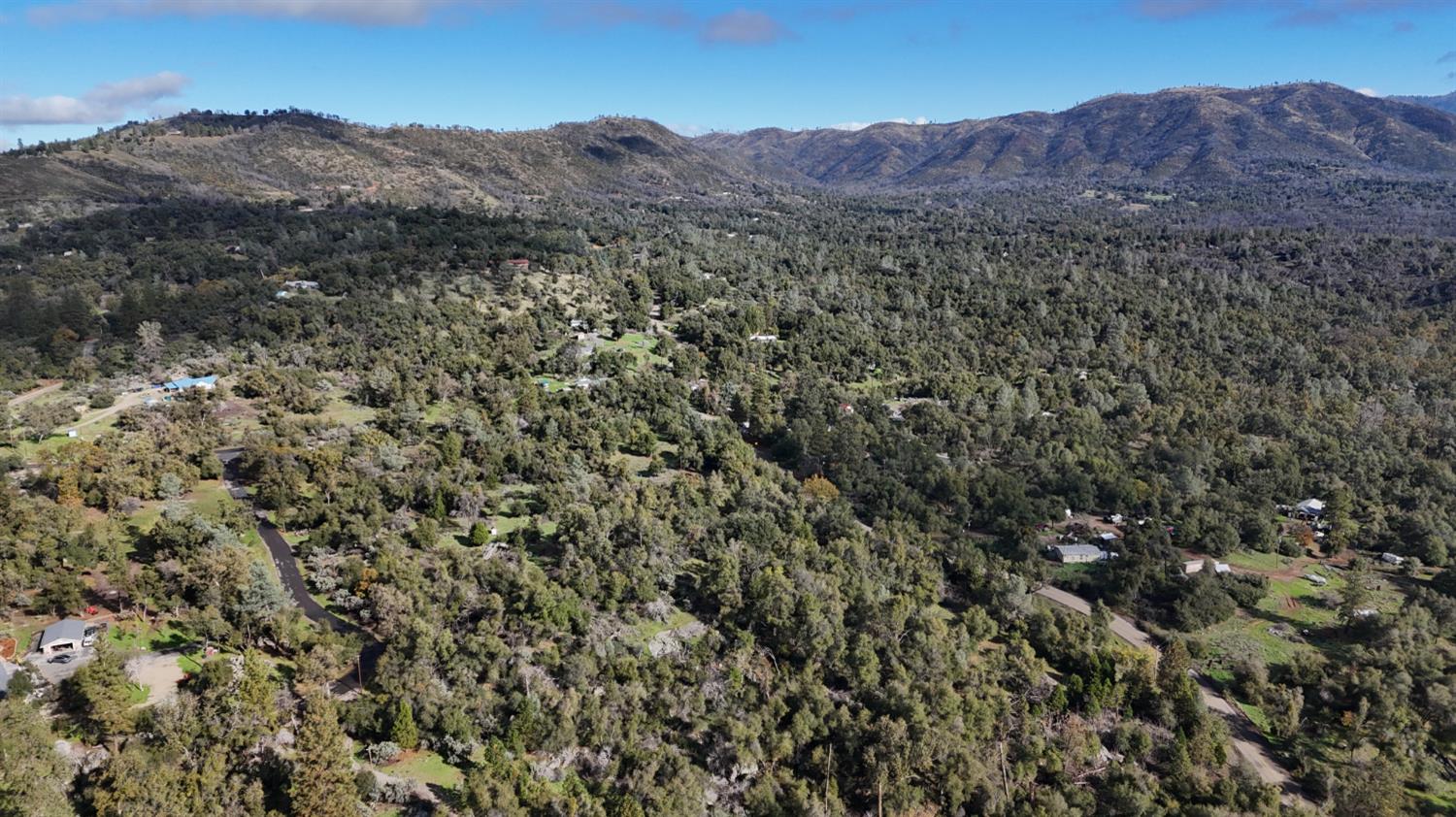 5611 Carleton Rd, Mariposa, CA 95338