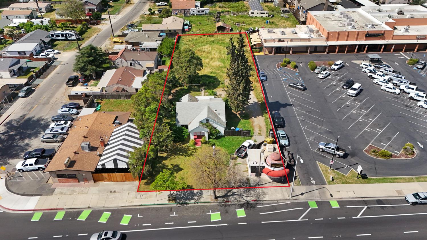 1355 N Main St, Manteca, CA 95336