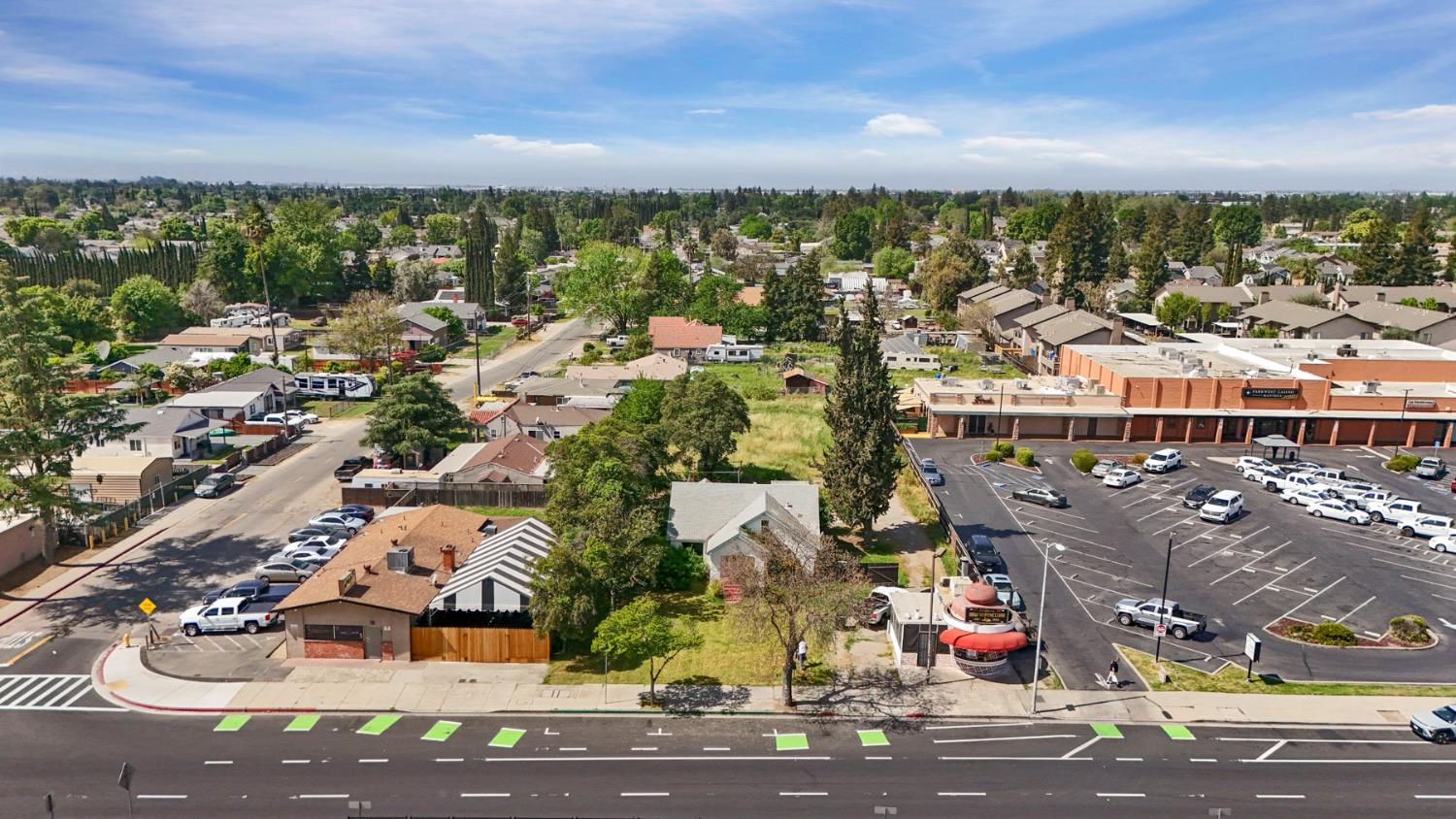 1355 N Main St, Manteca, CA 95336