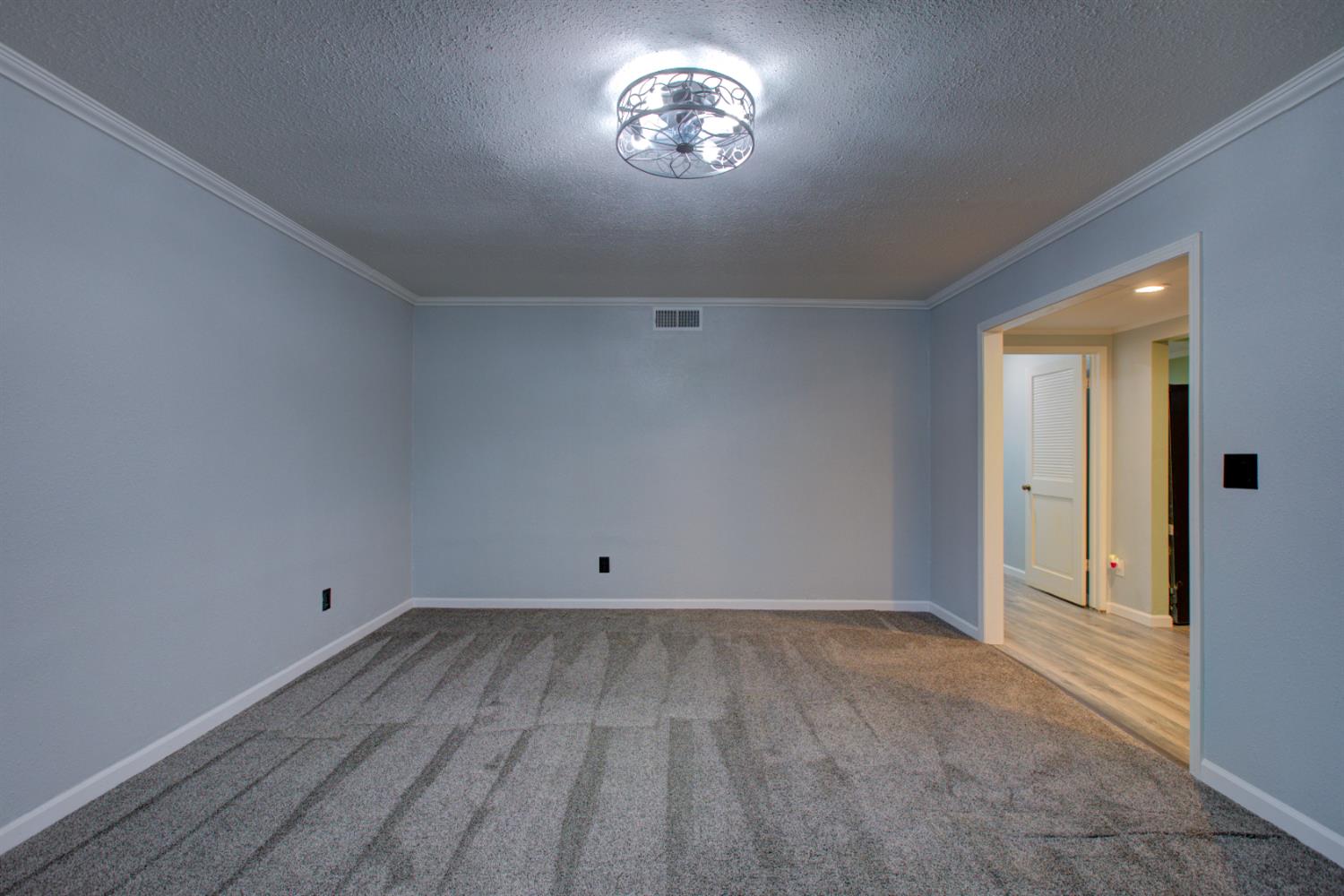 2988 Briarwood Ct, Merced, CA 95348