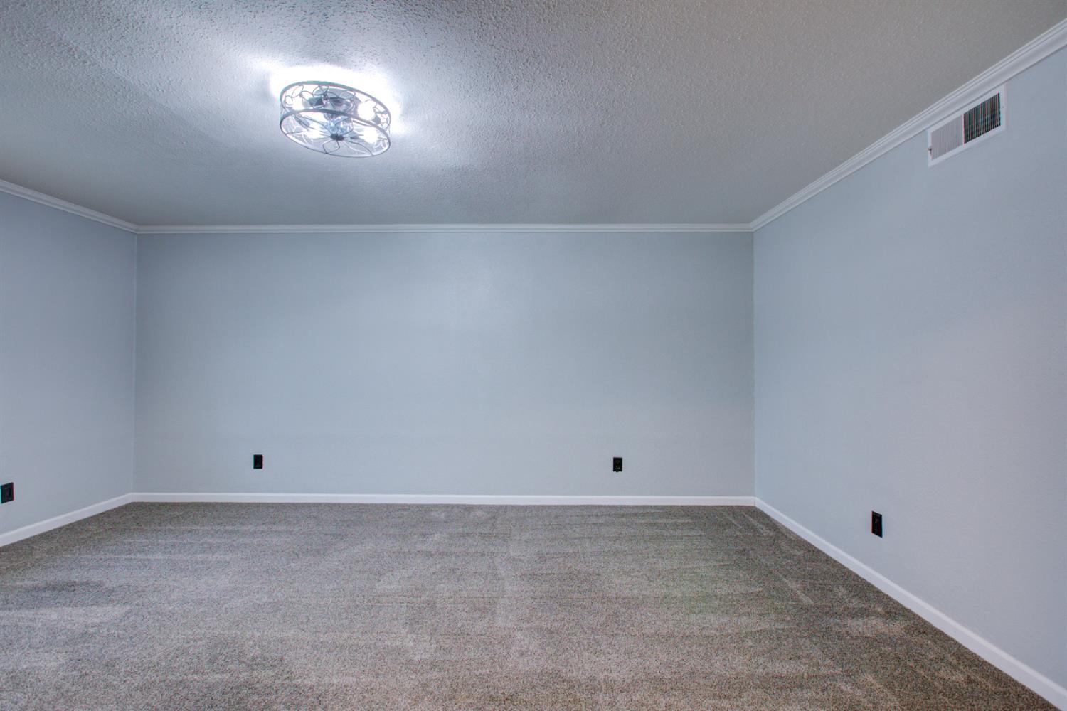 2988 Briarwood Ct, Merced, CA 95348