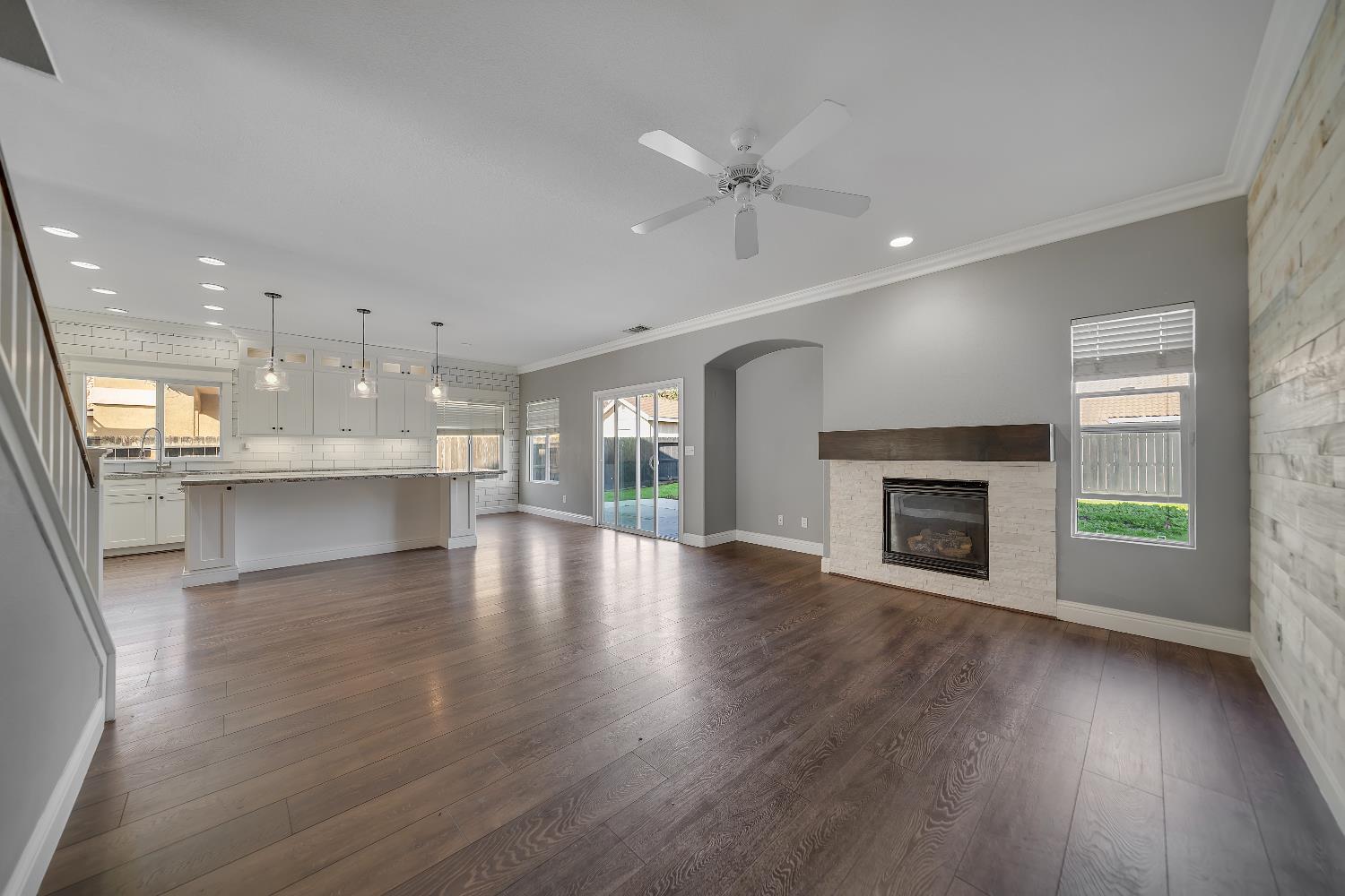 3929 Mira Sol Dr, Ceres, CA 95307