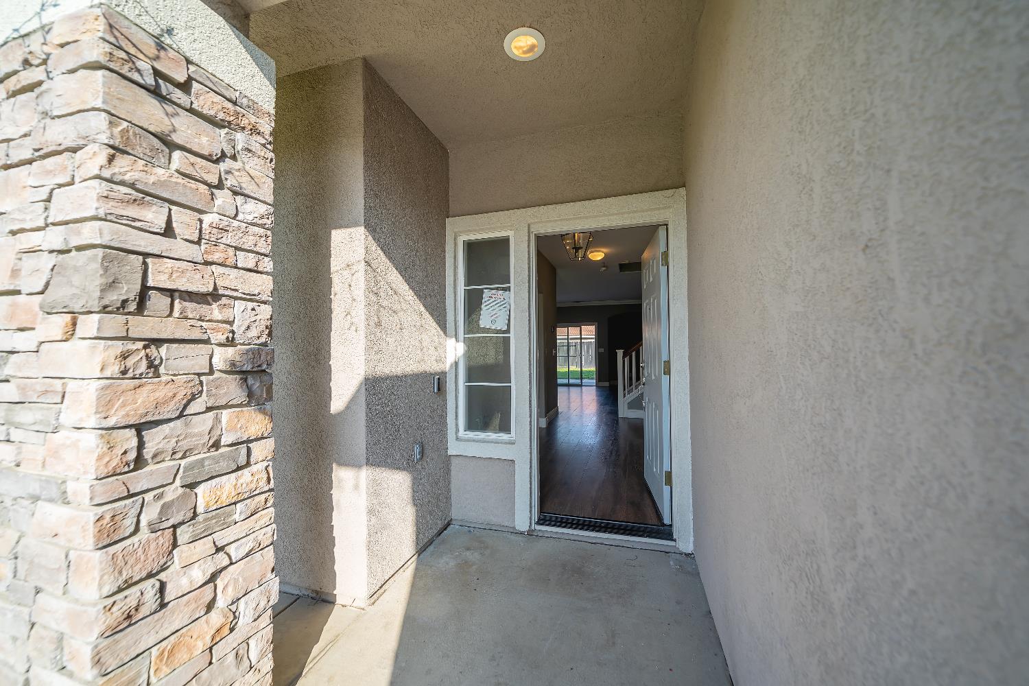 3929 Mira Sol Dr, Ceres, CA 95307