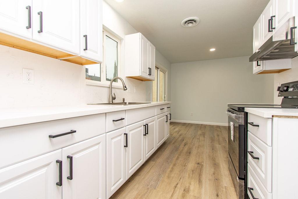 2016 Scotch Pine Dr, Modesto, CA 95351