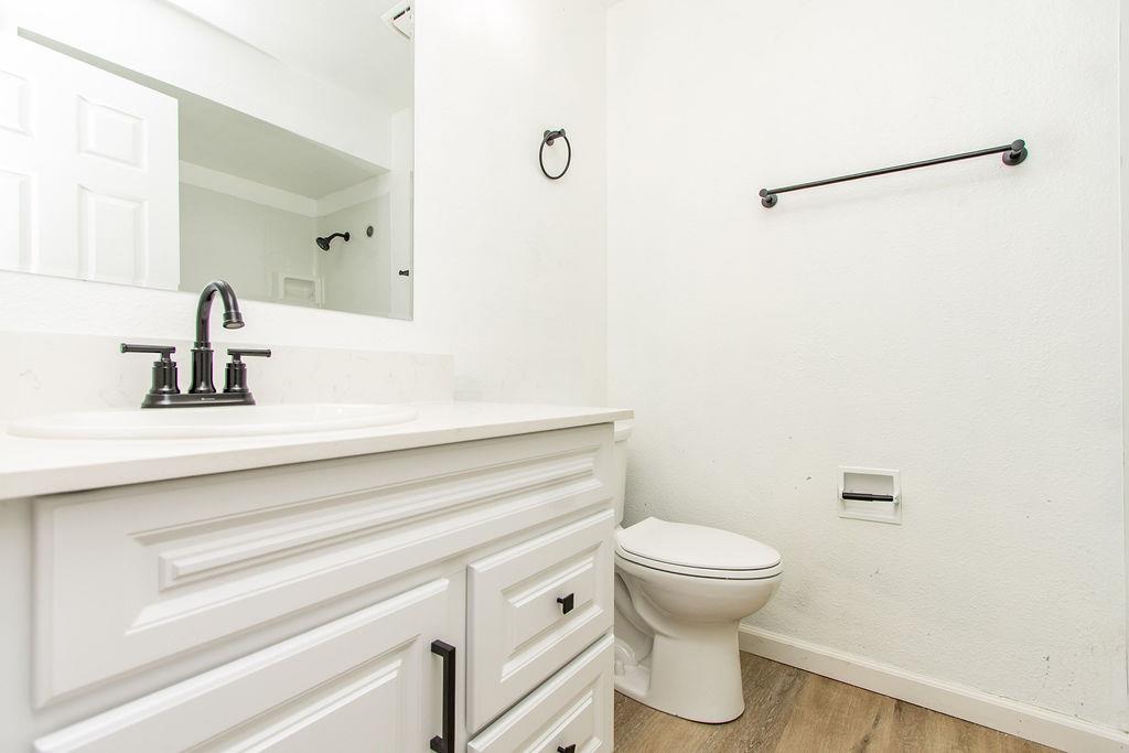 2016 Scotch Pine Dr, Modesto, CA 95351