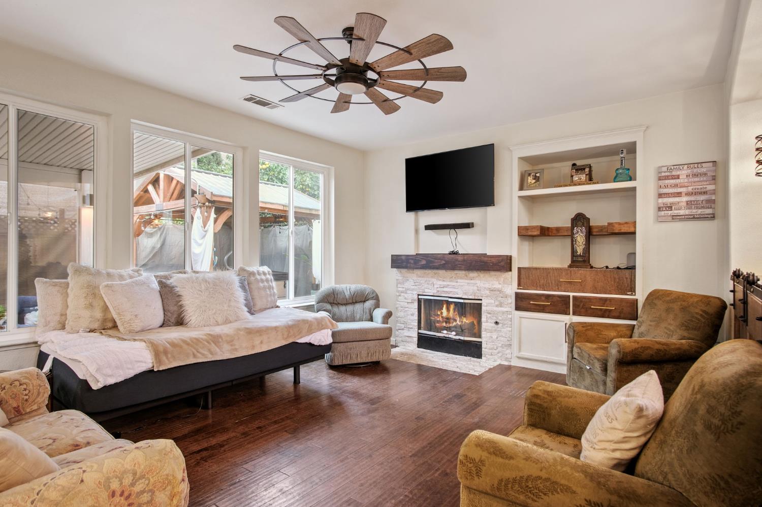 4109 Spring Valley Ct, Modesto, CA 95356