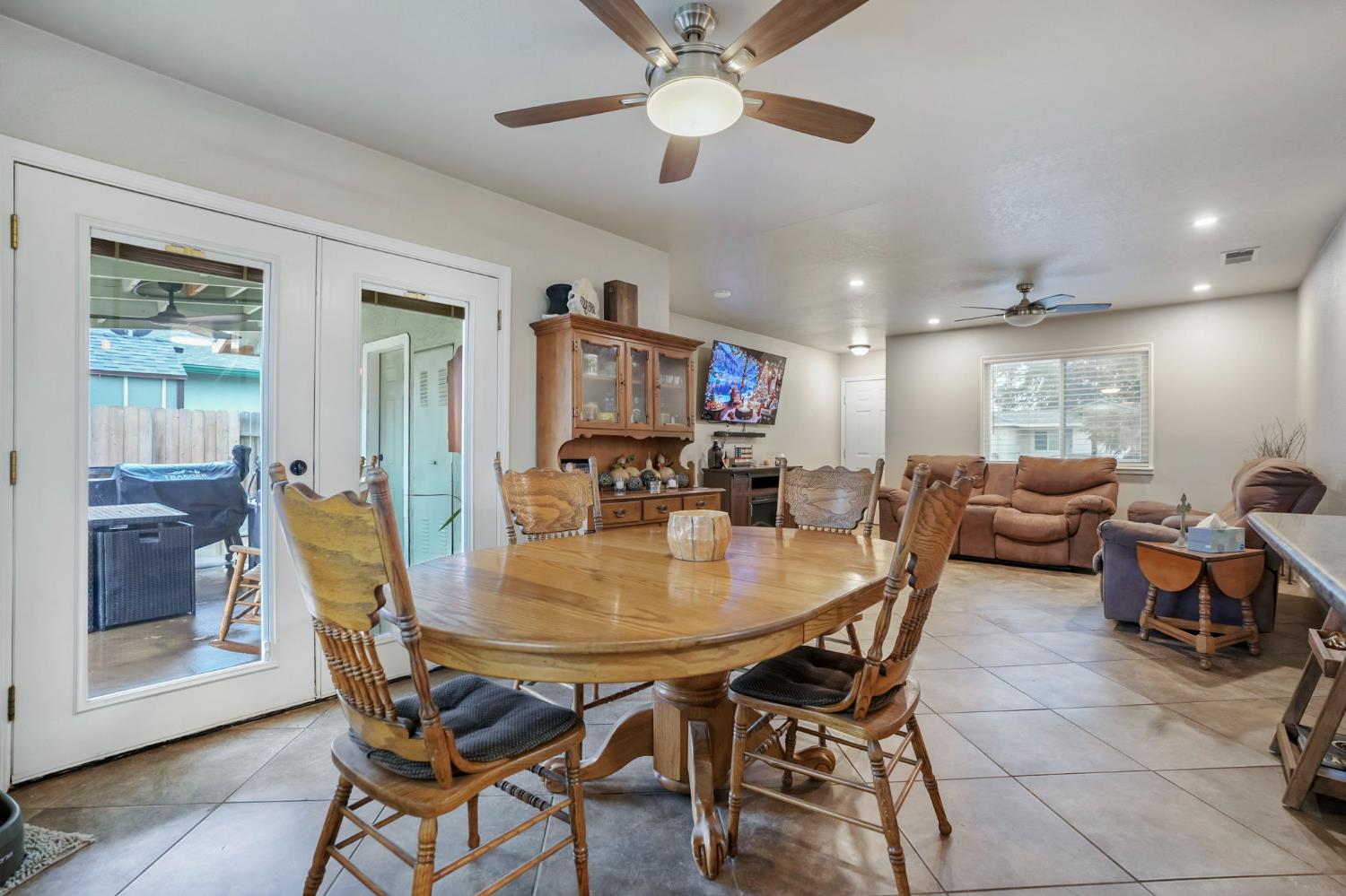 514 Tisdell Dr, Waterford, CA 95386