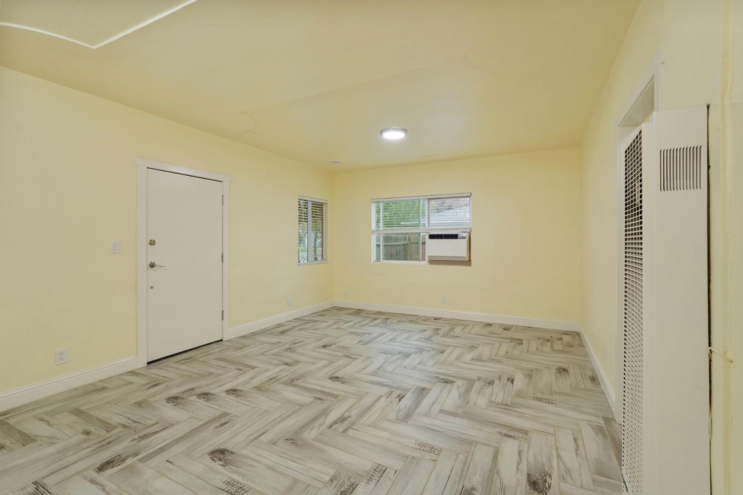 129 Sunset Blvd, Modesto, CA 95351