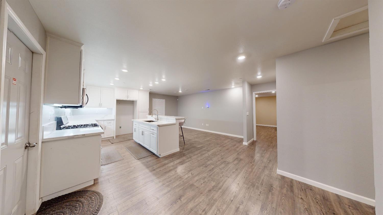 209 Crater Ave, Modesto, CA 95351