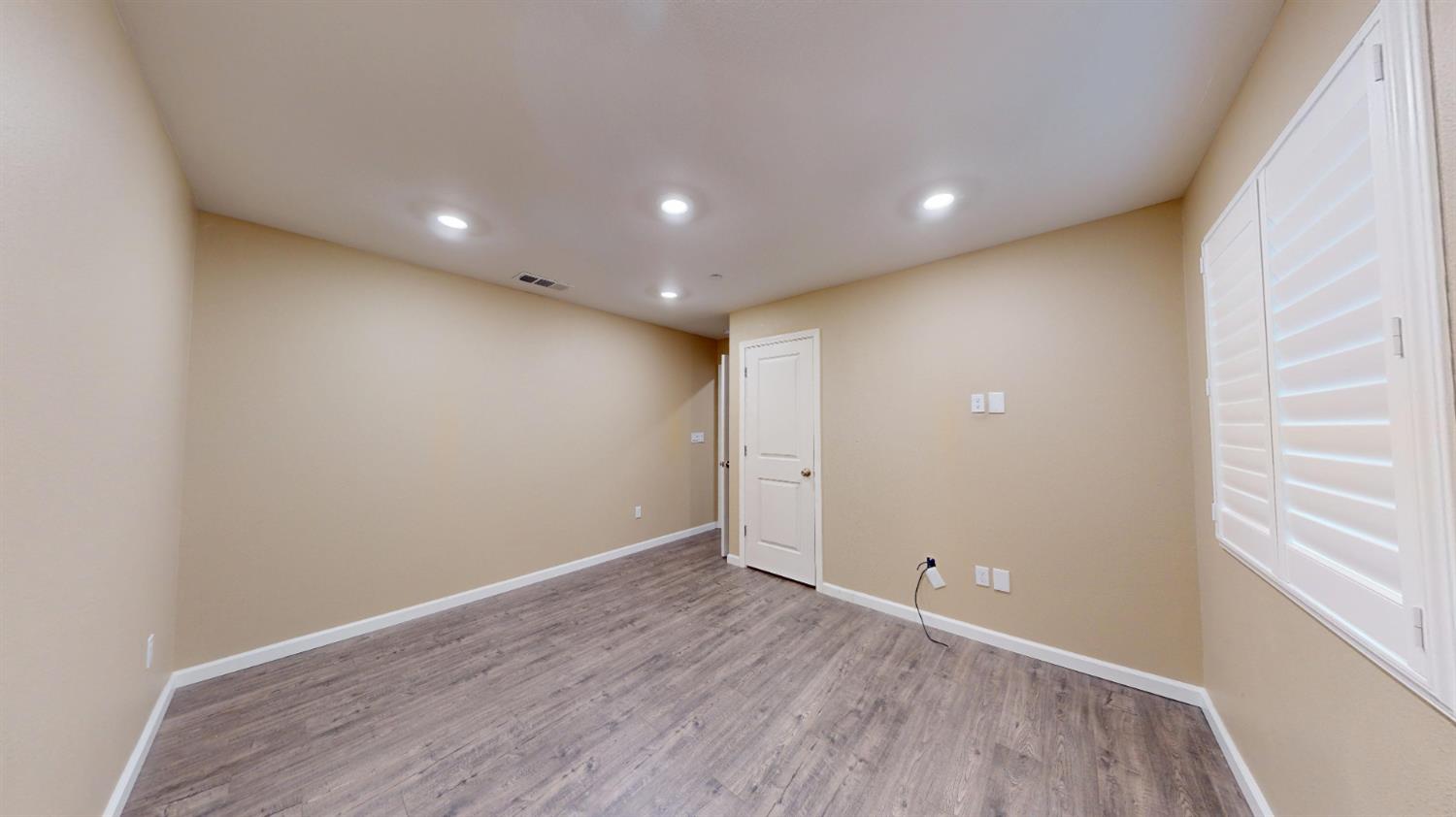 209 Crater Ave, Modesto, CA 95351