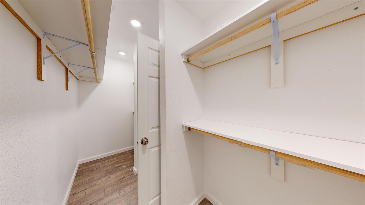 209 Crater Ave, Modesto, CA 95351