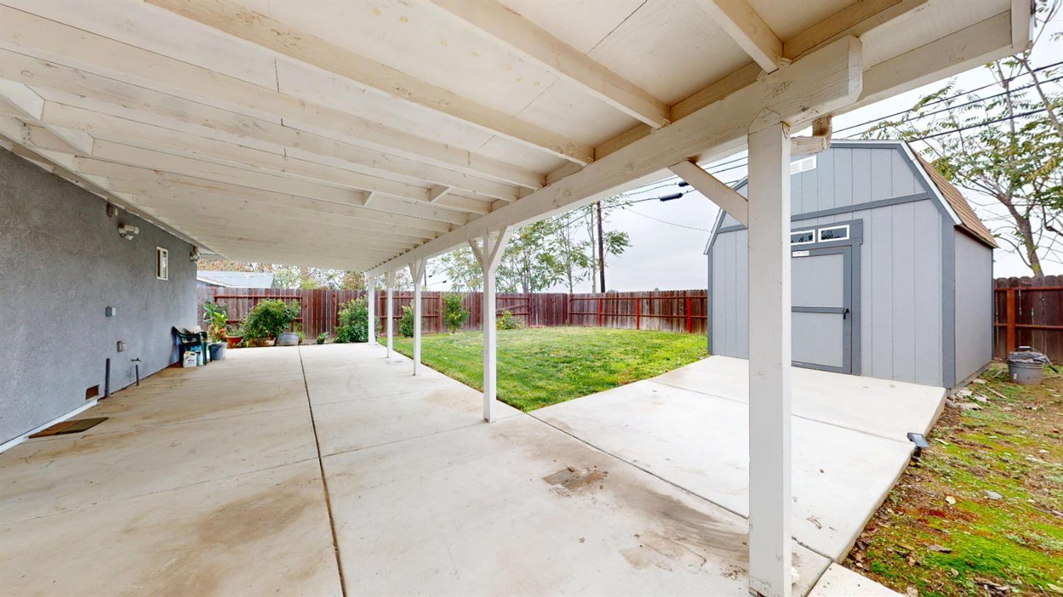 209 Crater Ave, Modesto, CA 95351