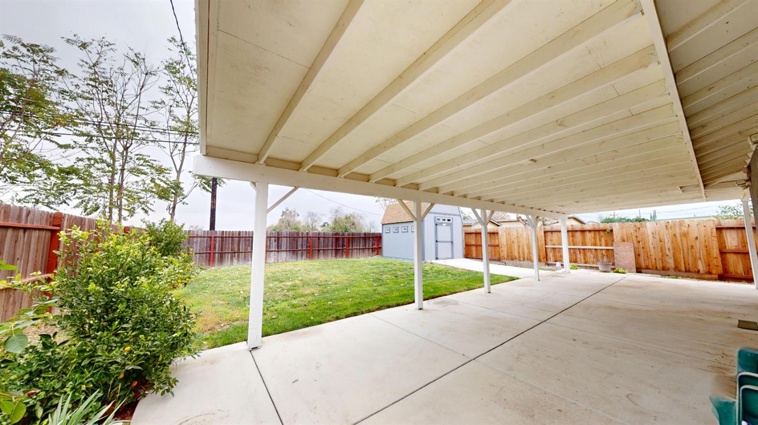 209 Crater Ave, Modesto, CA 95351