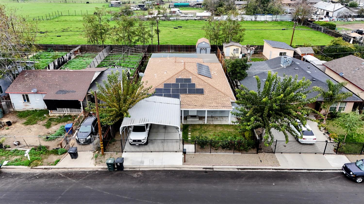 209 Crater Ave, Modesto, CA 95351