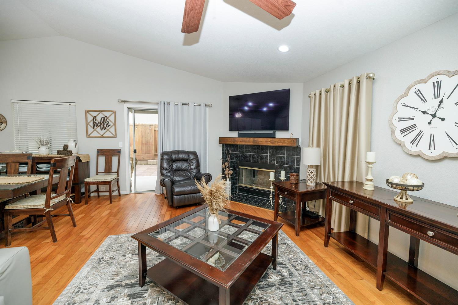 7699 E Hannah Ave, Hilmar, CA 95324