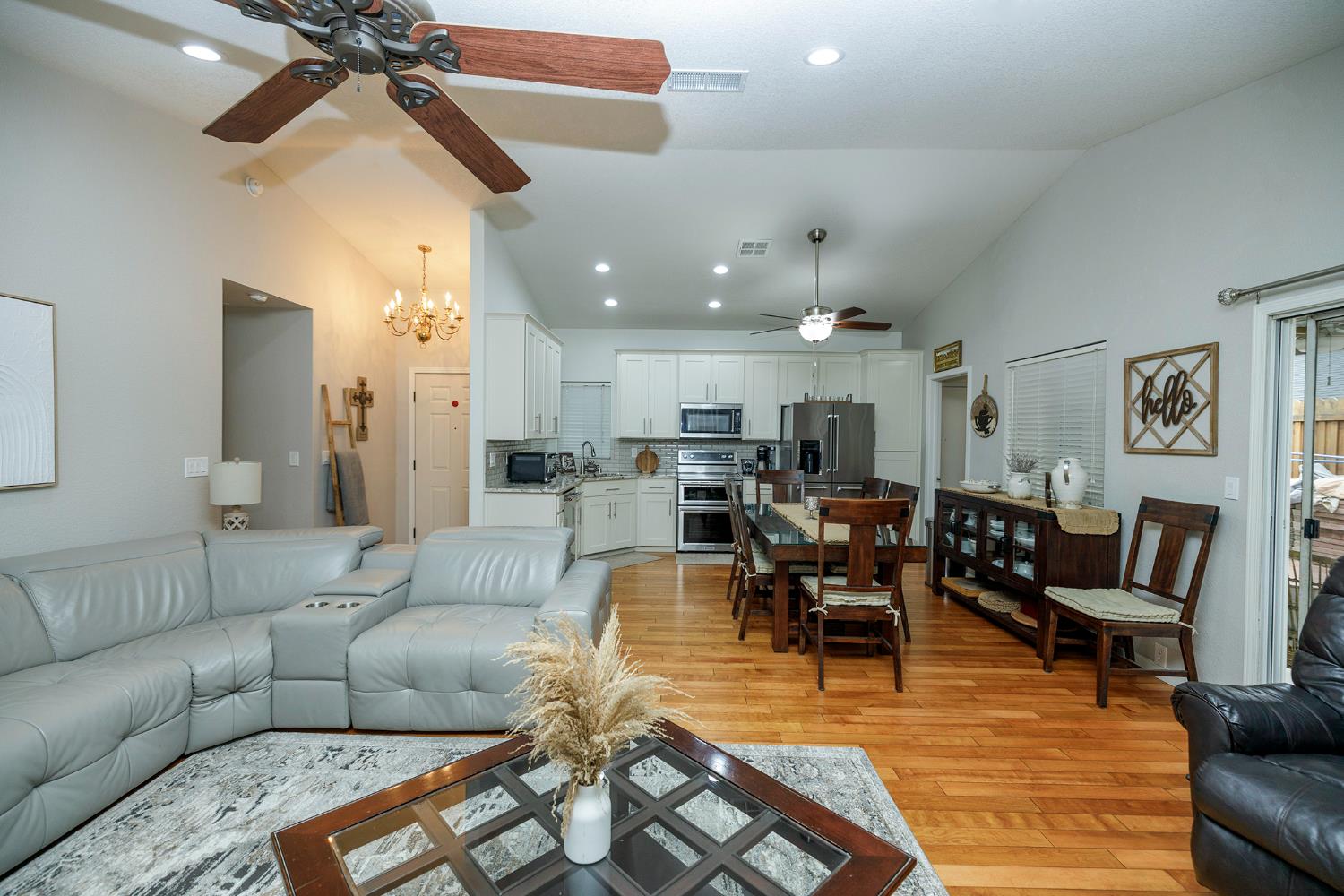 7699 E Hannah Ave, Hilmar, CA 95324