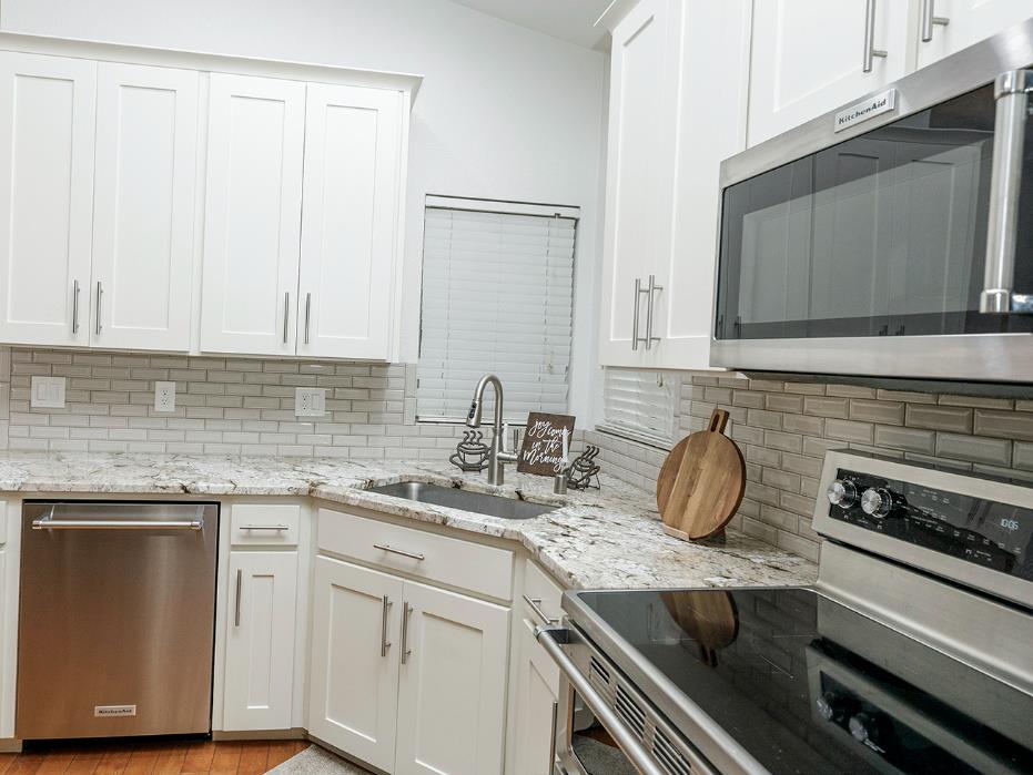 7699 E Hannah Ave, Hilmar, CA 95324