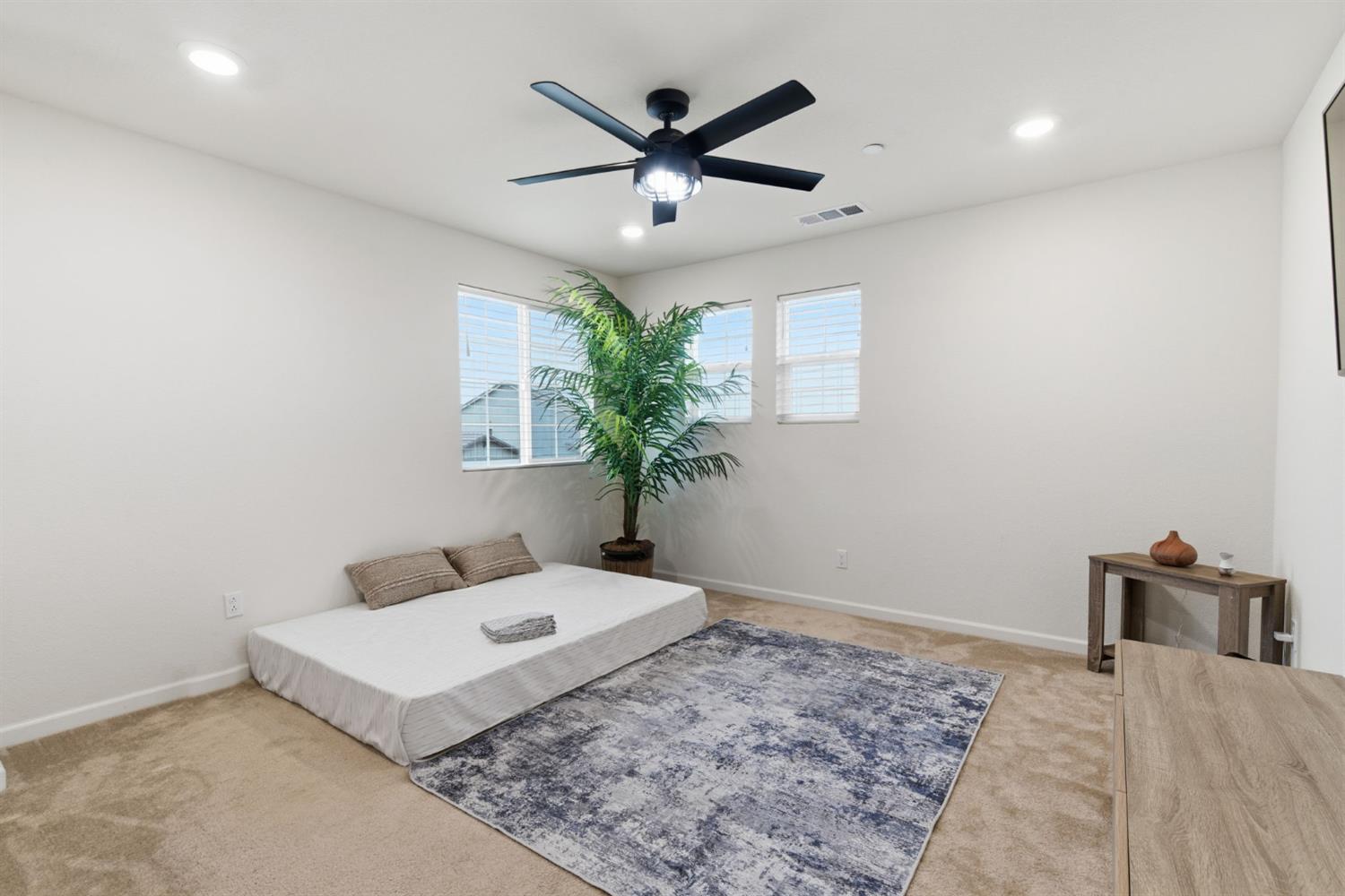 1653 Dairy Ln, Manteca, CA 95337