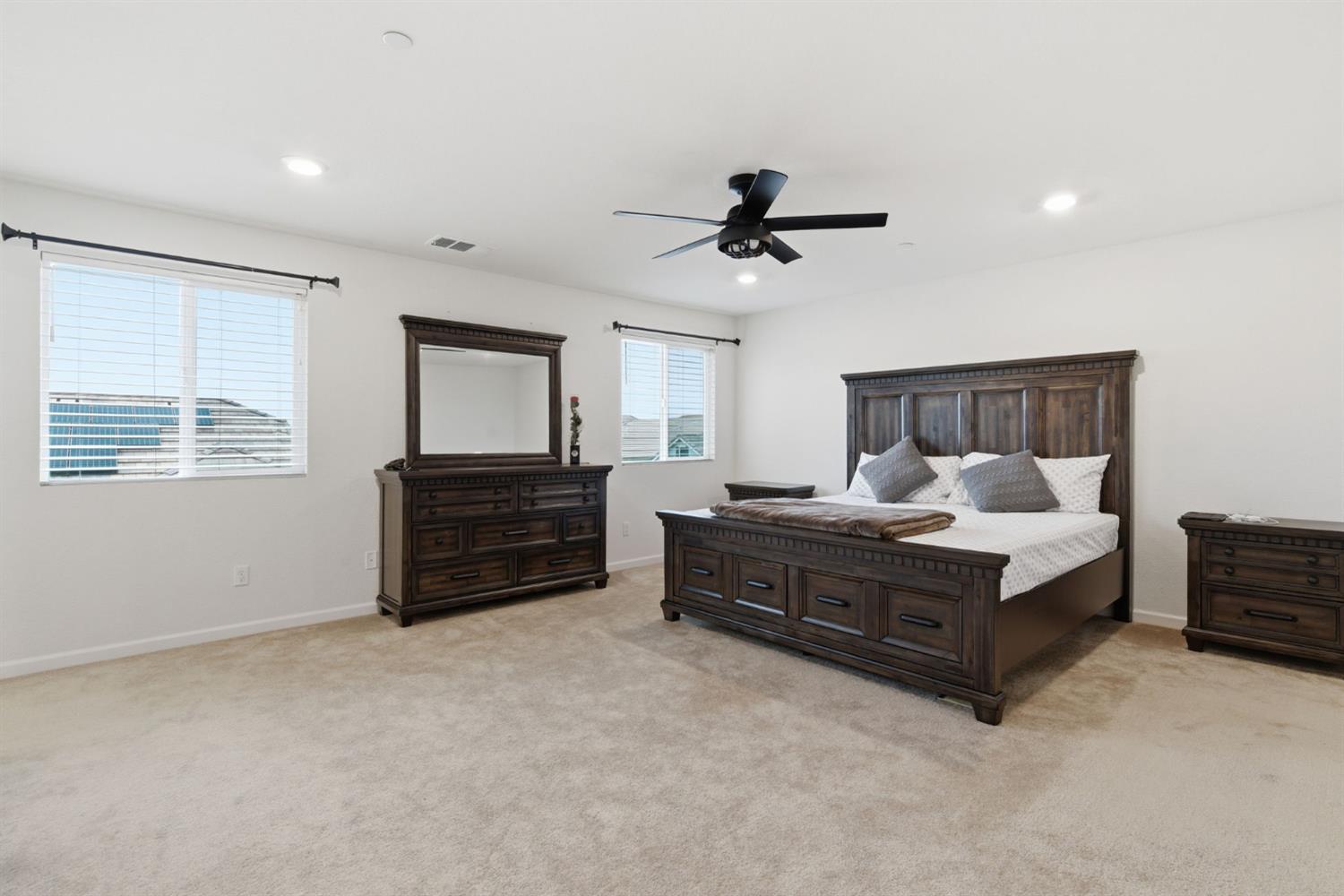 1653 Dairy Ln, Manteca, CA 95337