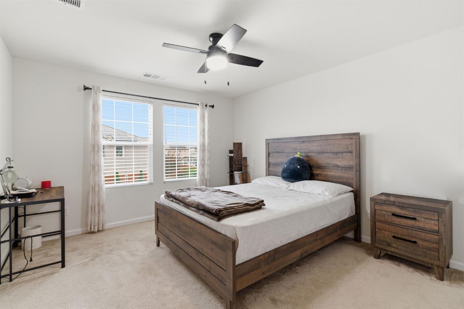 1653 Dairy Ln, Manteca, CA 95337