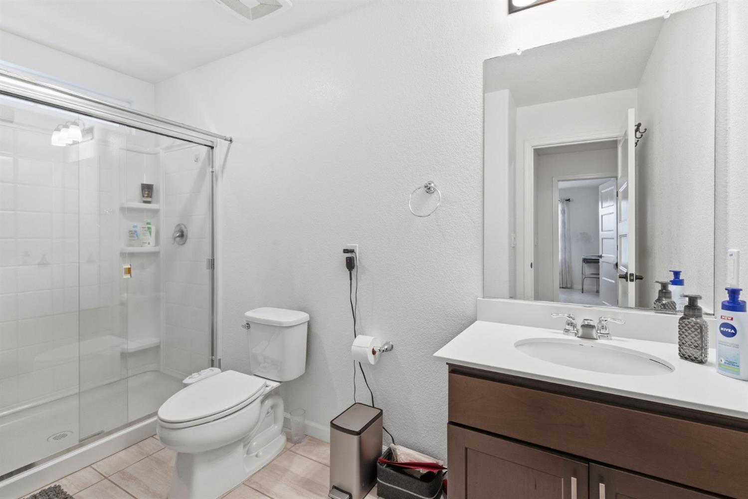 1653 Dairy Ln, Manteca, CA 95337